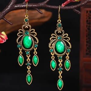 Vintage Flower Bohemian Retro Resin Green Inlaid Resin Long Dangle Earrings